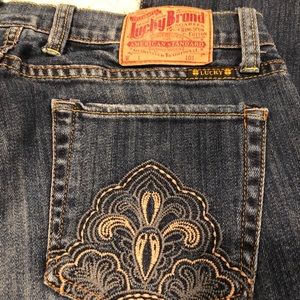 Lucky brand ladies jeans w/ pocket embellishments